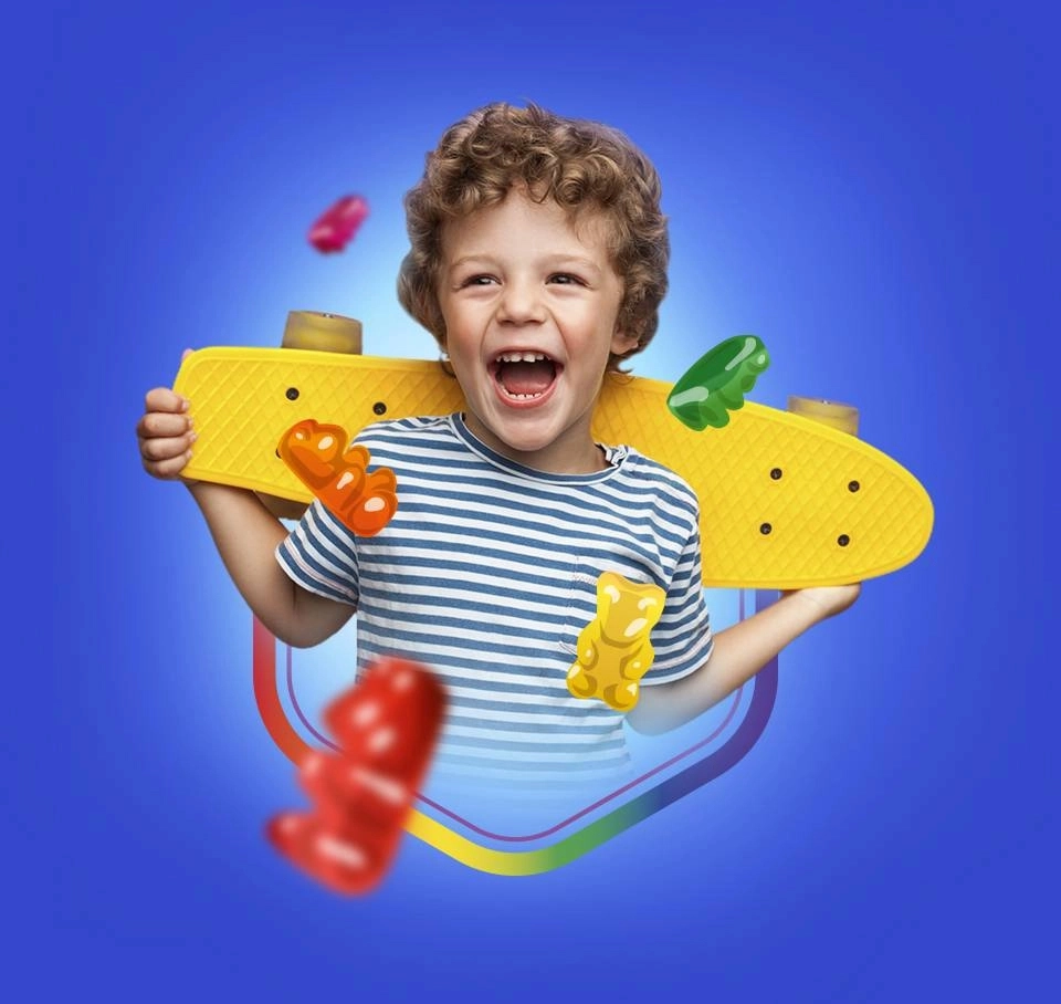 GROWTH SUPPLEMENTS - Imagem ilustrativa criança sorrindo com um skate nas costas